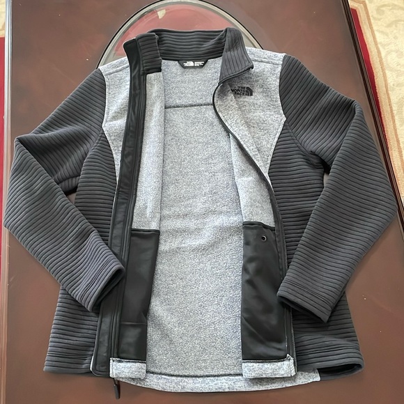 The North Face - Picture 3 of 15